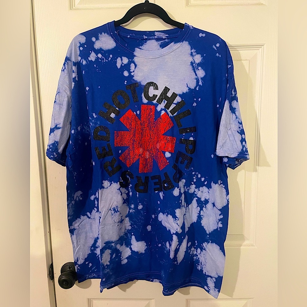 BN red hot chilli peppers band tee